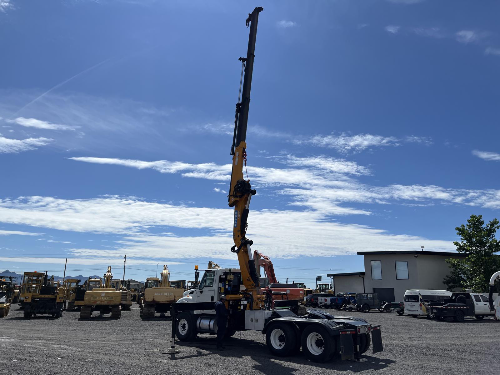 ./imagenes/INVOICE/2019/18168/CAMION CON EFFER 10.113S  (19).JPG